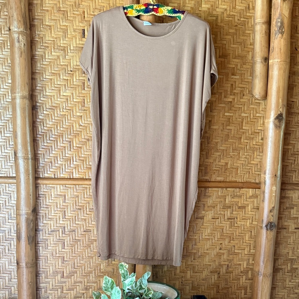 Casual neutral Tan T Shirt Dress medium